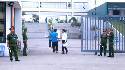 Thi lại tại điểm thi chuyên Tuyên Quang: Thí sinh nói đề thi khó